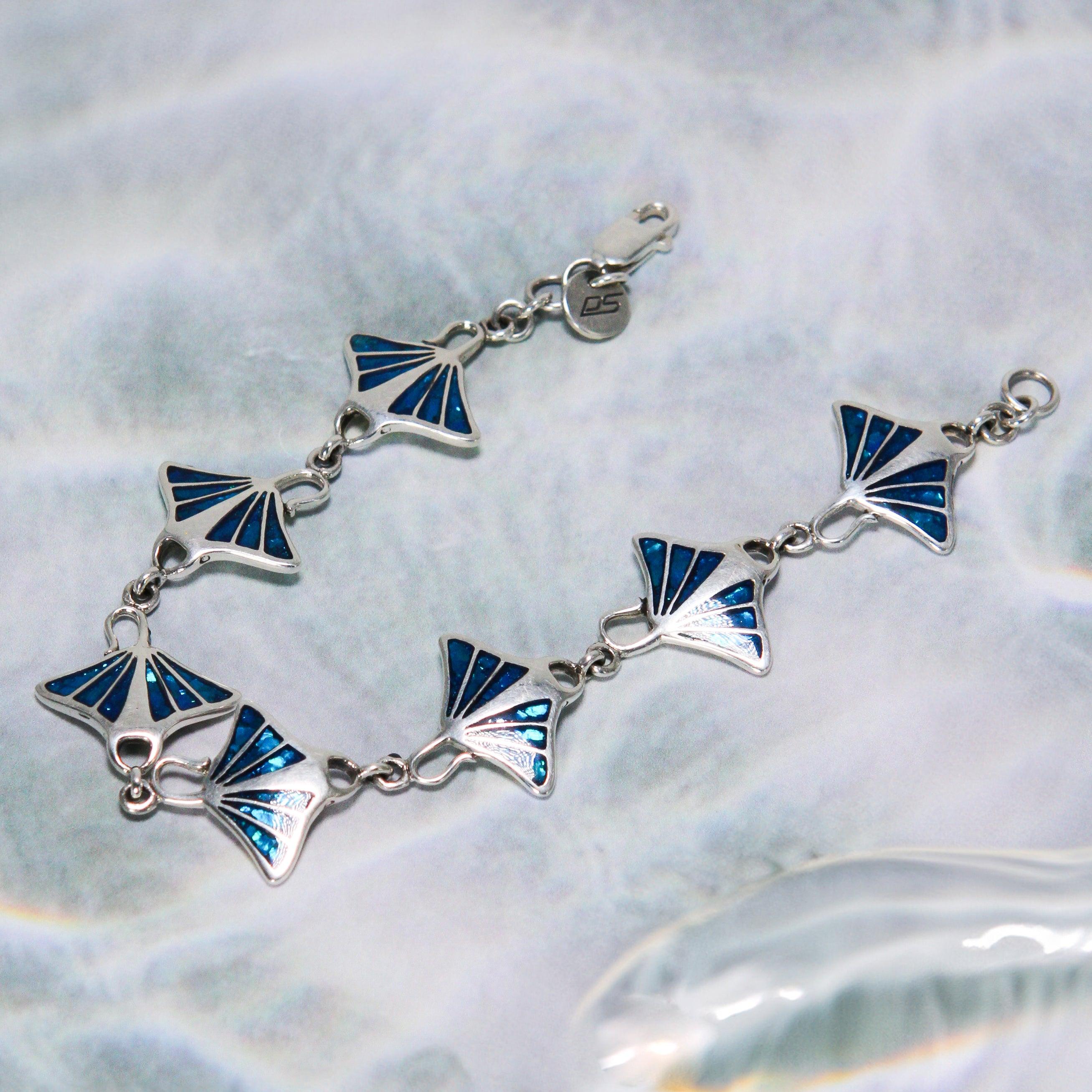 Manta Ray with Inlaid Silver Bracelet TBG545 - Jewelry