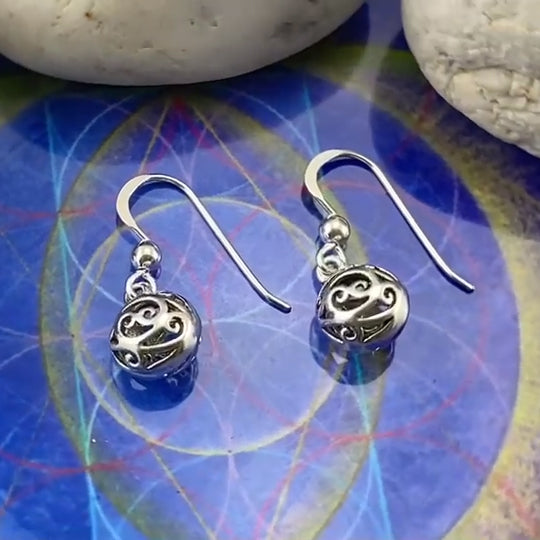 Hollow Ball Filigree Sterling Silver Earrings TE448