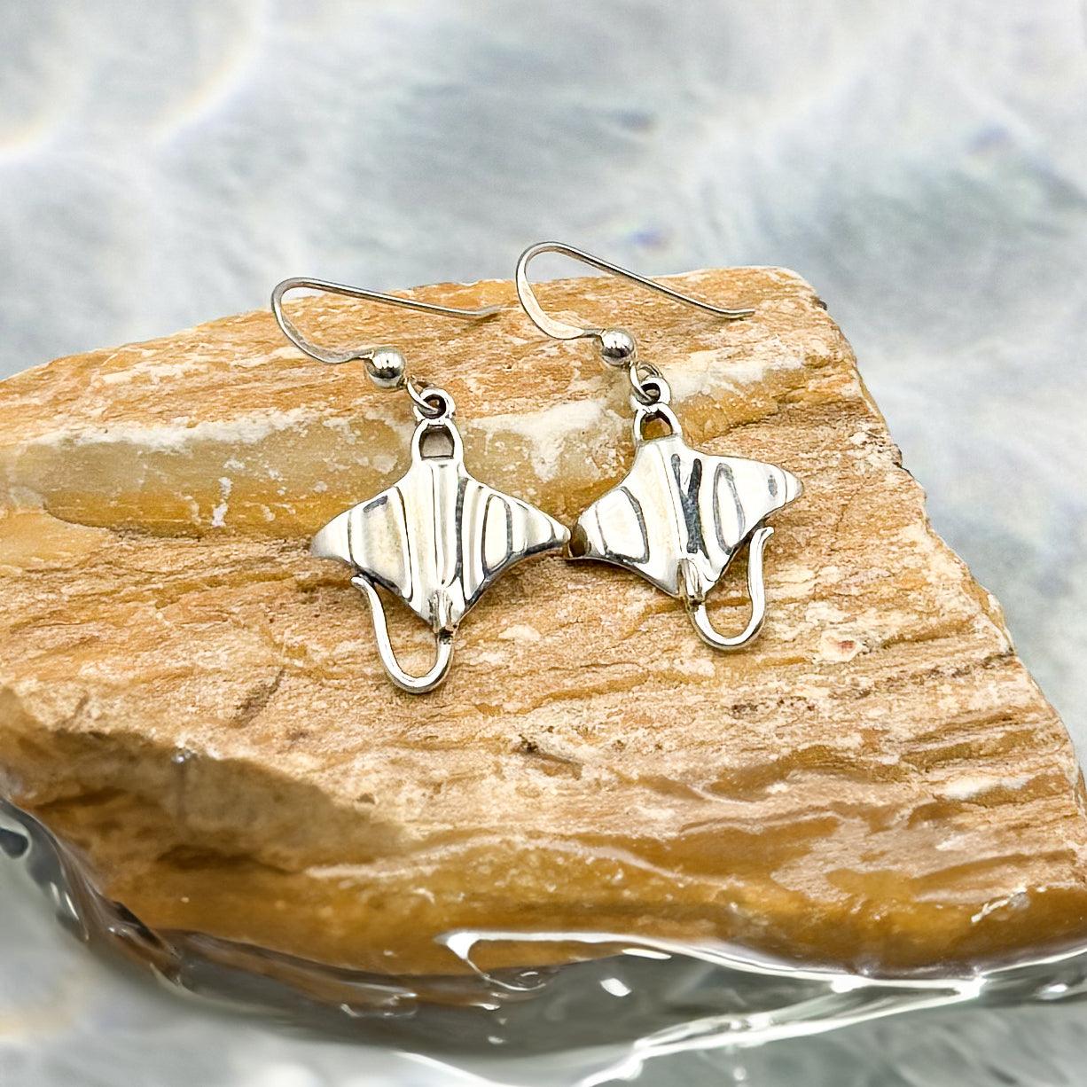 Sterling Silver Manta Ray Pendant Chain and Earrings Box Set SET029