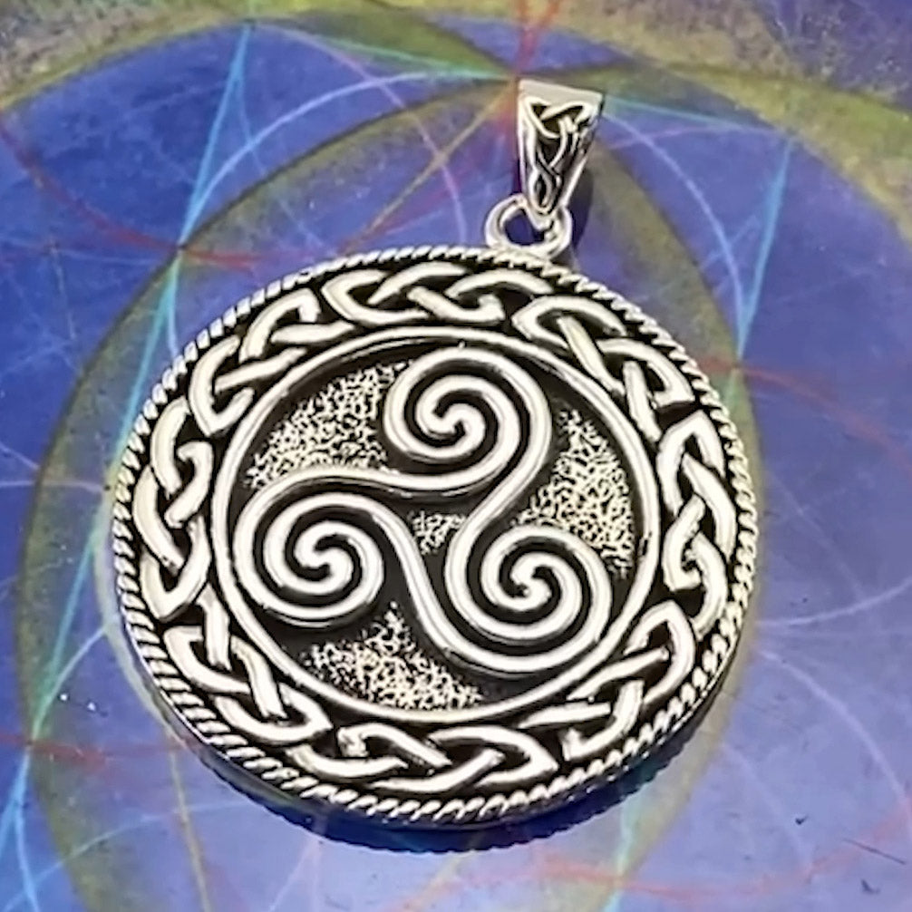 Large Celtic Knot Sterling Silver Triskelion Pendant TP304