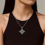 Mickie Mueller Quaternary Celtic Knots with Crescent Moon TPD4072