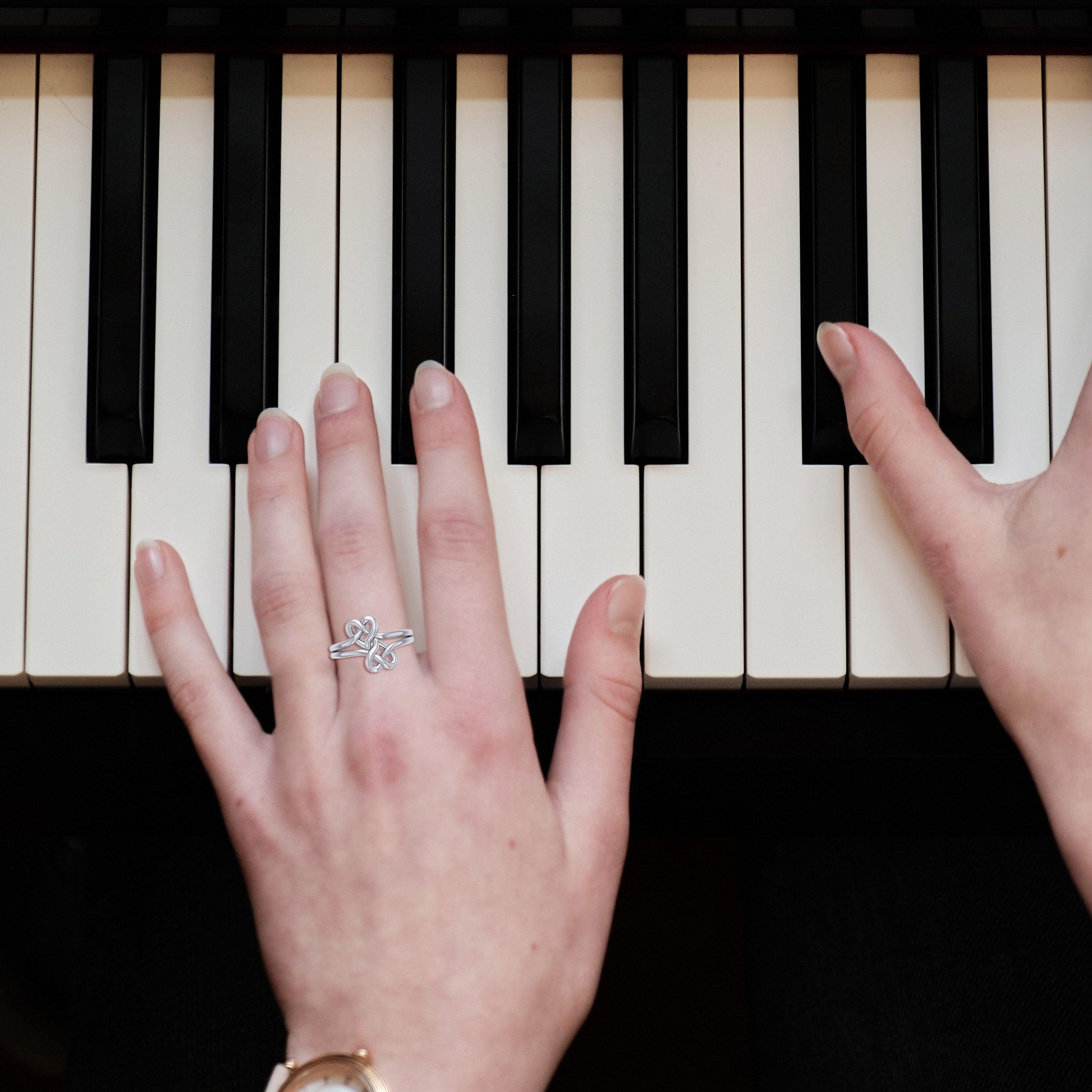 Double Celtic Heart Silver Ring TRI2391 - Jewelry