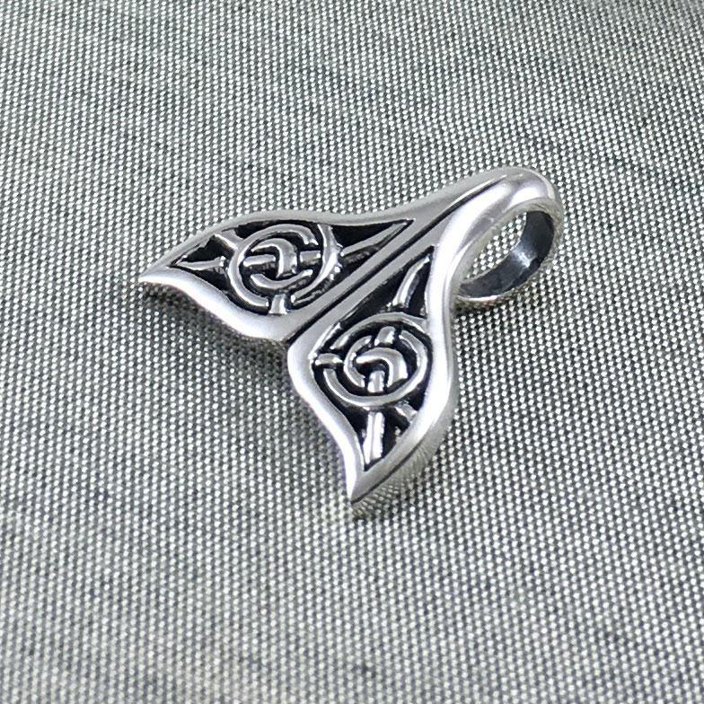 Celtic Spiral Whale Tail Silver Pendant TPD5704 - Jewelry