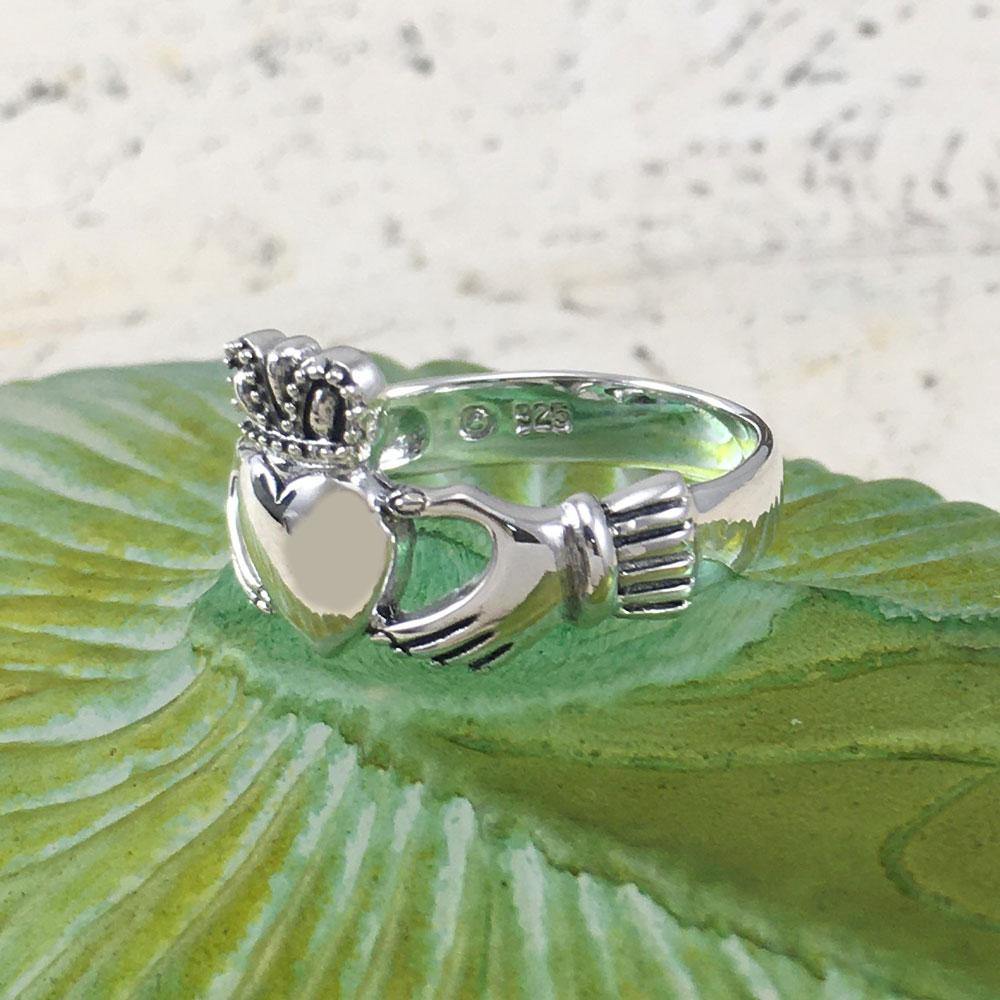 Celtic Claddagh Ring TRI1118 - Jewelry