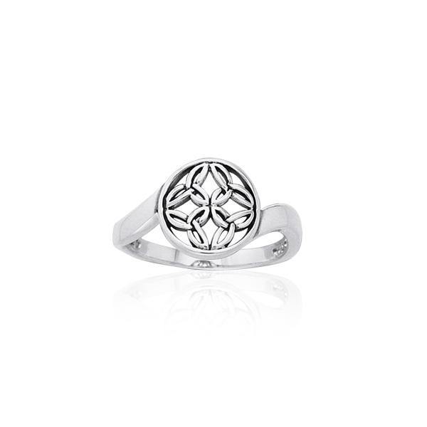 Round Celtic Knot Silver Ring TRI891 - Jewelry