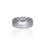 A humble and stylish accord ~ Celtic Knotwork Sterling Silver Ring TR360