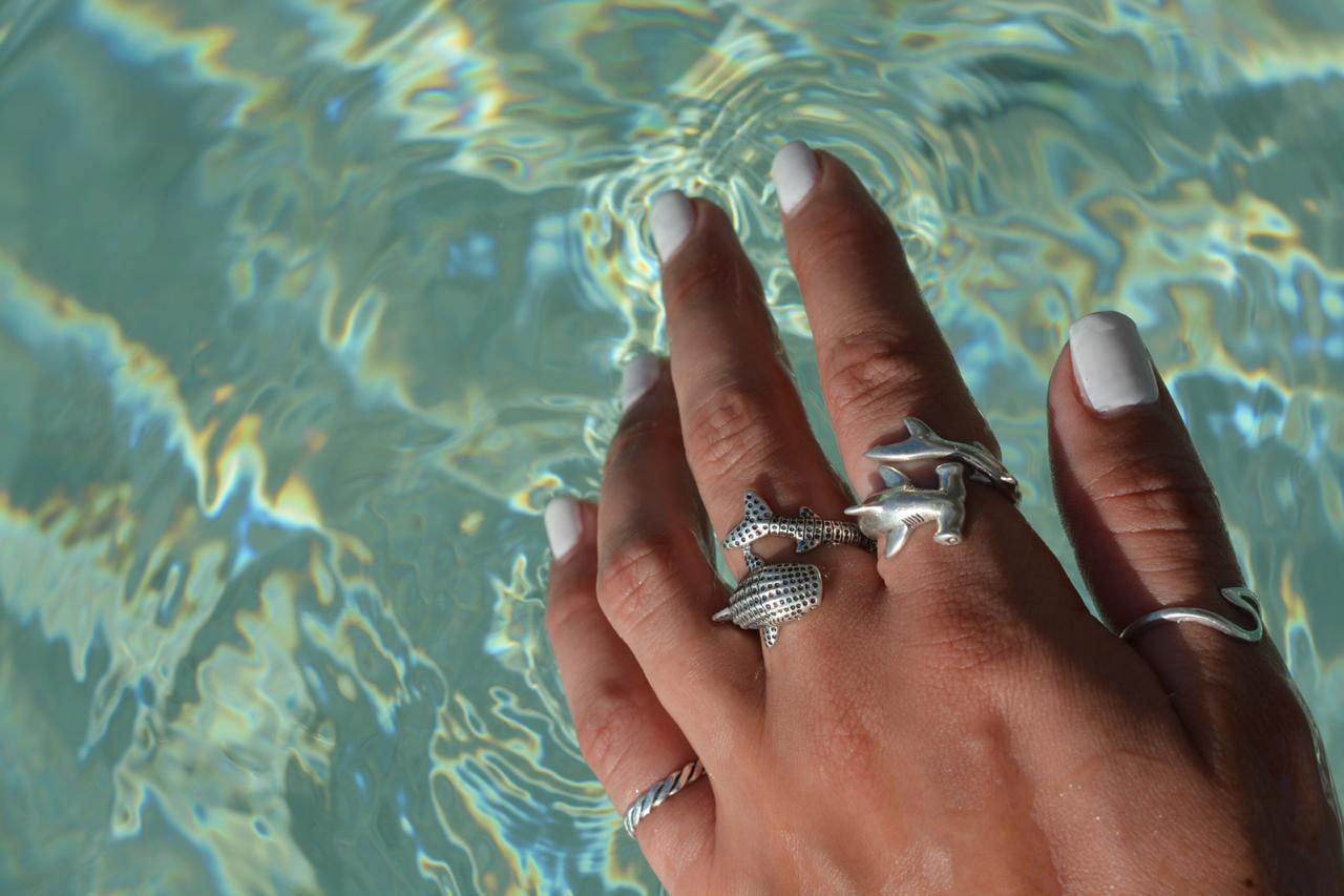 Independently strong hammerhead shark ~ Sterling Silver Jewelry Ring TRI1614 - Jewelry