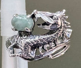 Anillo de plata de ley con dragón sosteniendo una gema, diseño TR3808, jade verde