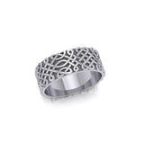 A beautiful representation of eternity ~ Sterling Silver Celtic Knotwork Ring TR675 - Jewelry
