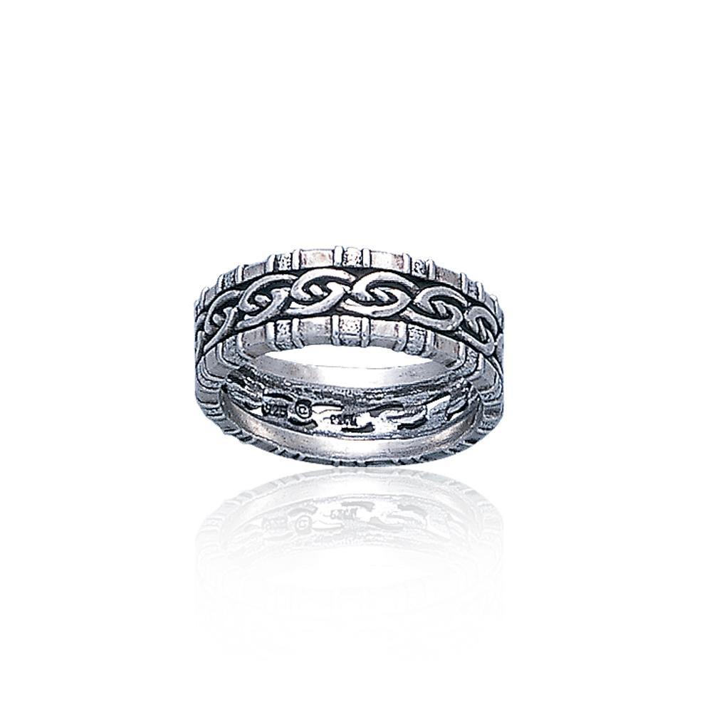 A Celtic symbol with no beginning and end ~ Knotwork Ring TR3416 - Jewelry