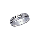 Engraved Silver Ring TR3427