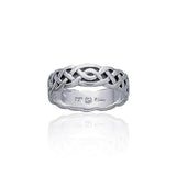A humble and stylish accord ~ Sterling Silver Celtic Knotwork Ring TR360